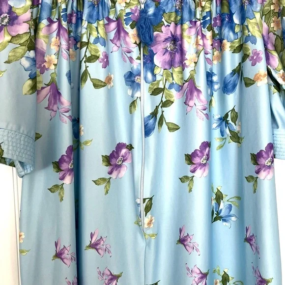 Vintage Nightgown Blue Purple Floral House Dress Zip Up Pom Pom Grandma XXl - Picture 10 of 10